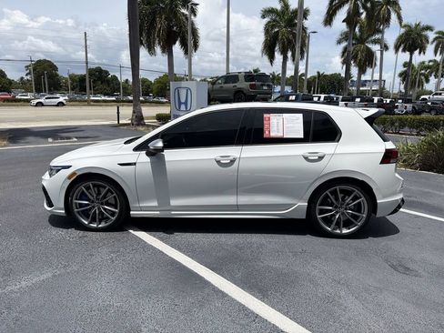 Used 2024 Volkswagen Golf R AWD/4WD image 6