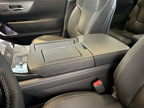 New 2026 INFINITI QX80 Autograph w/ Premium Cargo Package image 21