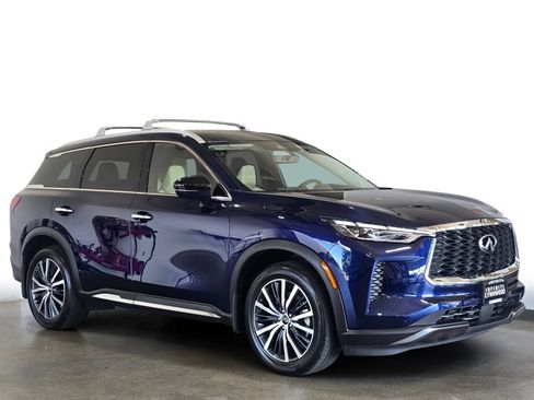 Certified 2025 INFINITI QX60 Sensory AWD/4WD image 3