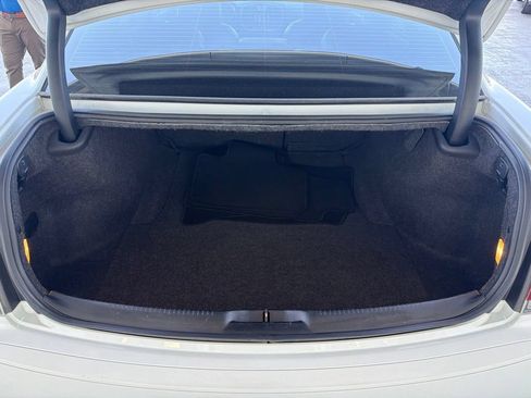 Used 2020 Chrysler 300 Touring w/ Sport Appearance Package RWD image 20