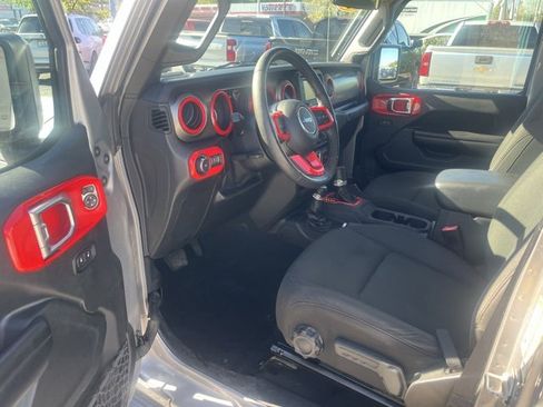 Used 2018 Jeep Wrangler Unlimited Sport S image 17