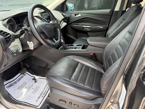 Used 2018 Ford Escape SEL FWD image 9