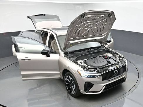 New 2026 Volvo XC60 B5 Plus w/ Protection Package Premier AWD/4WD image 49