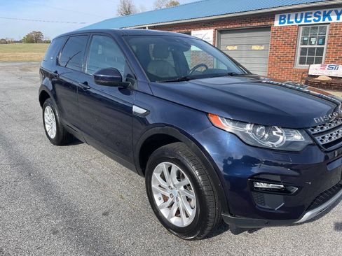 Used 2016 Land Rover Discovery Sport HSE image 2