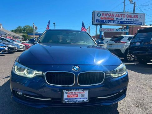 Used 2016 BMW 328i xDrive Sedan AWD/4WD image 3
