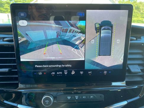 Used 2023 Ford Transit 350 XLT image 21