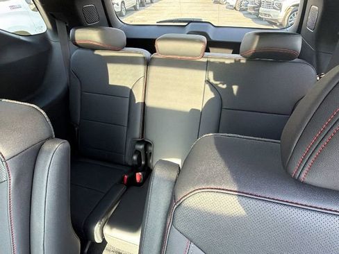 New 2026 Chevrolet Traverse Z71 w/ Enhanced Driving Package image 18