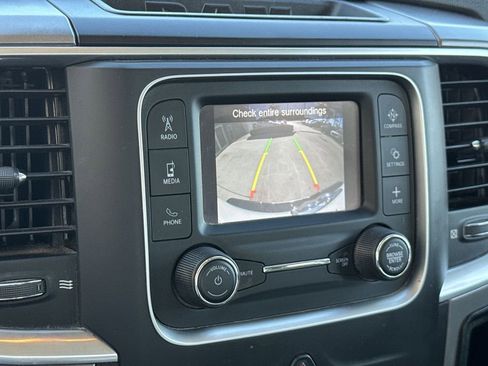 Used 2022 RAM 1500 Classic SLT image 50