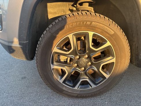 Used 2019 Jeep Compass Trailhawk image 13