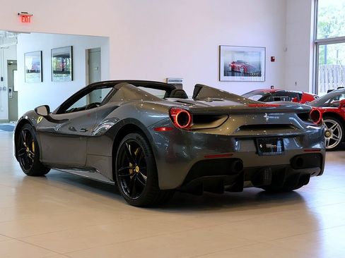 Certified 2018 Ferrari 488 Spider RWD image 2