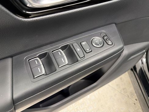 Used 2025 Honda CR-V EX-L image 13