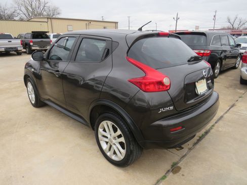 Used 2012 Nissan Juke S image 8