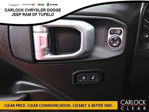 Used 2025 Jeep Wrangler Sport image 10