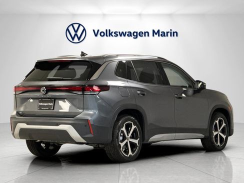 New 2026 Volkswagen Tiguan SE image 5