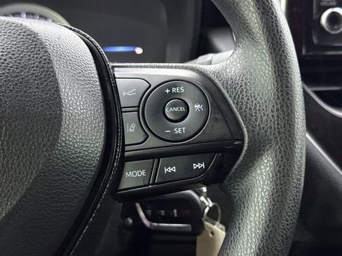 Used 2021 Toyota Corolla LE image 27