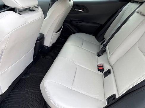 Used 2024 Toyota Prius Limited image 17