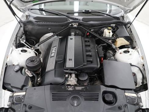 Used 2003 BMW Z4 2.5i image 71