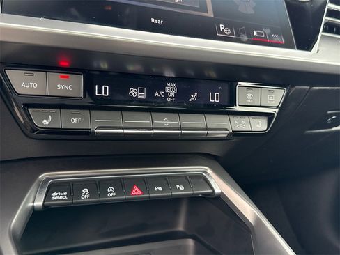 Used 2023 Audi A3 2.0T Premium image 22