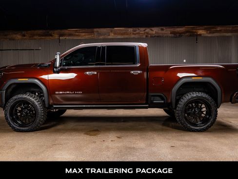 Used 2024 GMC Sierra 2500 Denali Ultimate w/ Max Trailering Package image 6
