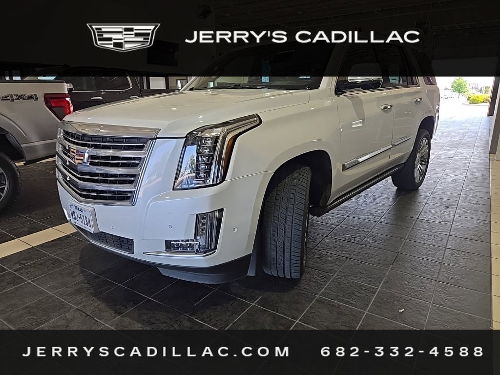 Used 2019 Cadillac Escalade Platinum AWD/4WD image 2