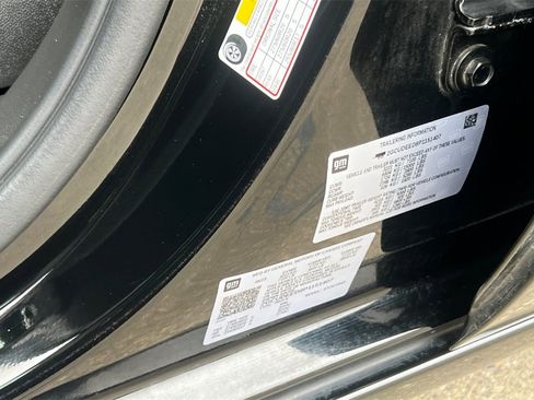 Used 2023 Chevrolet Silverado 1500 RST image 33