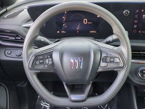 Used 2024 Buick Envista Preferred image 14