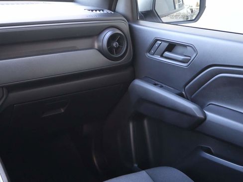 Used 2023 Chevrolet Colorado Trail Boss image 16