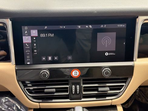 Certified 2026 Porsche Macan S AWD/4WD image 29