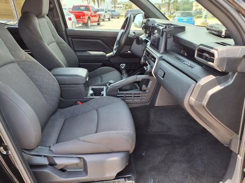 Used 2024 Toyota Tacoma SR AWD/4WD image 12