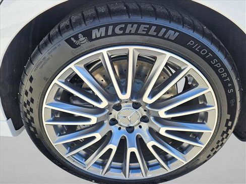 New 2026 Mercedes-Benz E 53 AMG e 4MATIC Sedan image 10