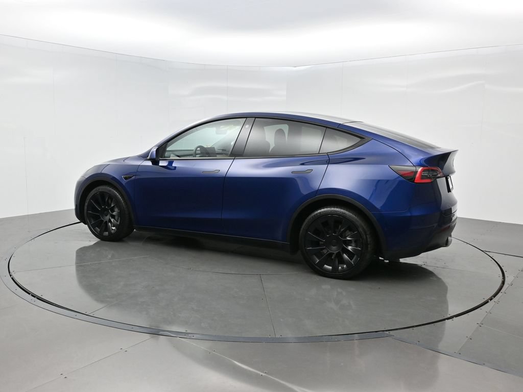 Used 2021 Tesla Model Y Long Range AWD/4WD image 3