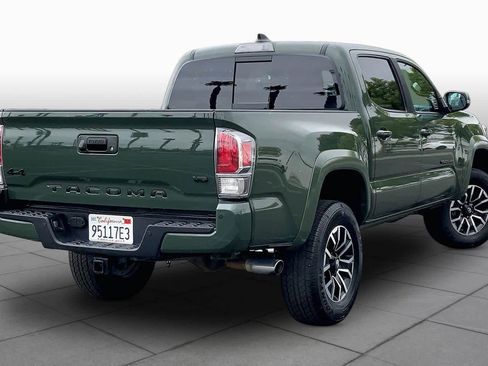 Used 2022 Toyota Tacoma TRD Sport w/ Technology Package AWD/4WD image 12