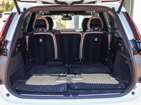 Used 2026 Volvo XC90 B6 Ultra w/ Protection Package AWD/4WD image 31