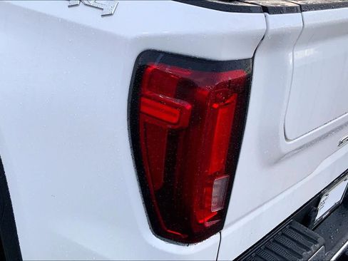 Used 2023 GMC Sierra 1500 SLT w/ SLT Premium Package AWD/4WD image 27