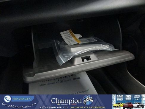Certified 2025 Chevrolet Trax ACTIV FWD image 30