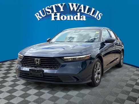 Used 2024 Honda Accord EX image 4