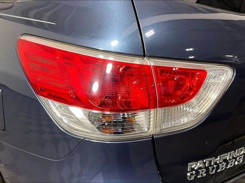 Used 2015 Nissan Pathfinder SV w/ Cargo Package FWD image 38