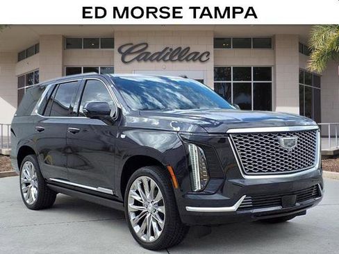 New 2026 Cadillac Escalade Luxury w/ LPO, Radiant Package AWD/4WD image 5