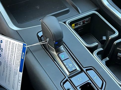 New 2026 Lexus TX 500h AWD image 20