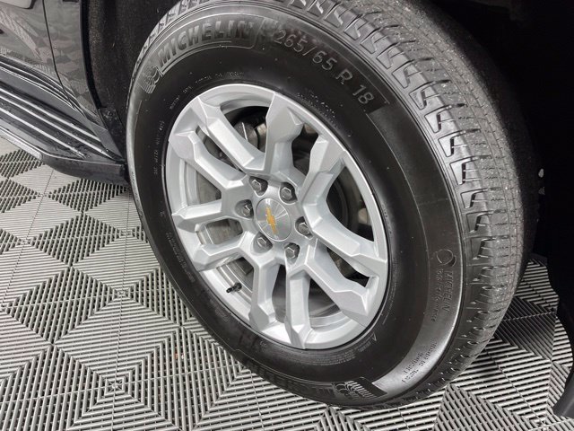 Used 2025 Chevrolet Tahoe LT AWD/4WD image 15