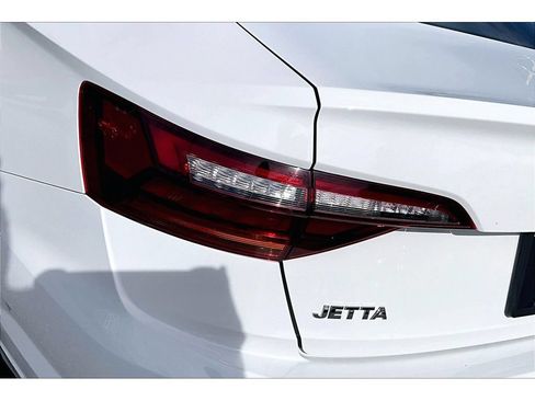 Used 2019 Volkswagen Jetta S w/ Driver Assistance Package FWD image 22