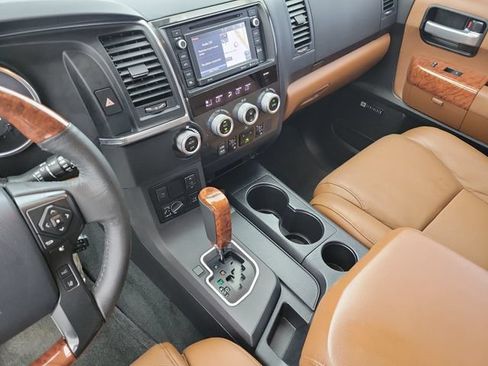 Used 2018 Toyota Sequoia Platinum RWD image 29