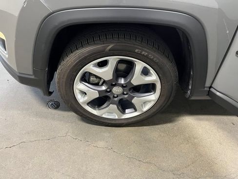 Used 2021 Jeep Compass Limited w/ Sun and Sound Group FWD image 29