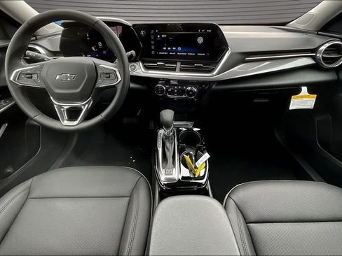 New 2026 Chevrolet Trax ACTIV w/ Driver Confidence Package FWD image 5