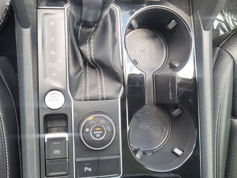 Used 2023 Volkswagen Atlas SEL R-Line AWD/4WD image 19
