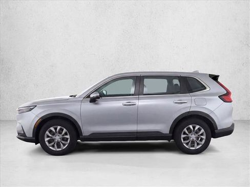 Used 2023 Honda CR-V LX image 4