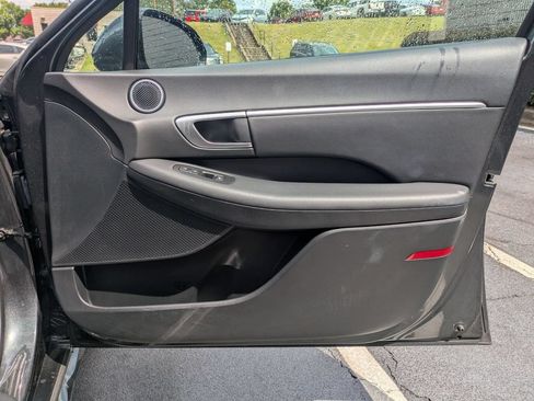 Used 2025 Hyundai Sonata SEL FWD image 32