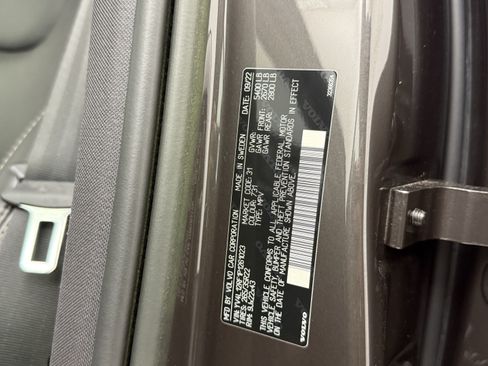 Certified 2023 Volvo XC60 B5 Ultimate AWD/4WD image 27