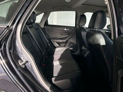 Certified 2021 Volkswagen Jetta SEL Premium image 40