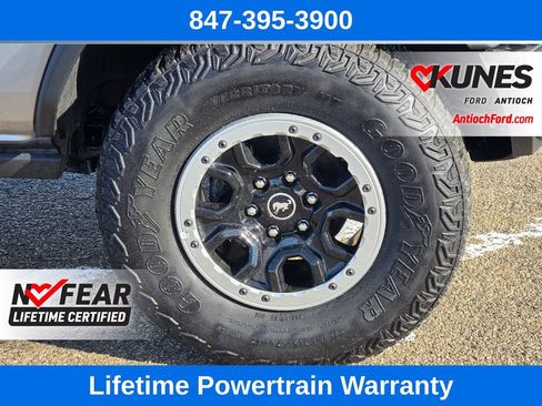 Used 2023 Ford Bronco Badlands w/ Sasquatch Package image 9